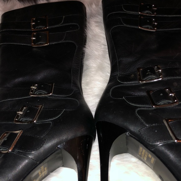 Like new worn once - Picture 3 of 3